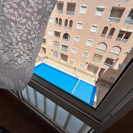 Cozy 5 Mins To Beach