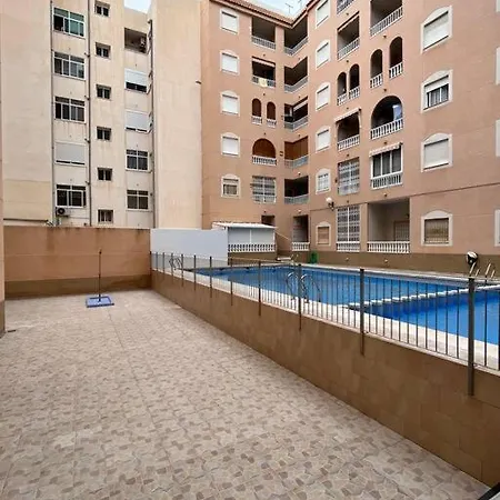 Апартаменты Cozy 5 Mins To Beach *