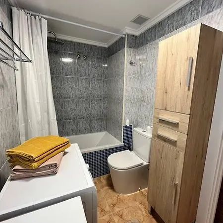Cozy 5 Mins To Beach Апартаменты Торевьиа