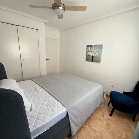 Апартаменты Cozy 5 Mins To Beach *