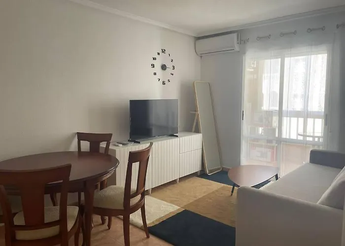 Cozy 5 Mins To Beach